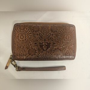 The Sak Embossed Brown Leather Wristlet Wallet Clutch Zip Organizer